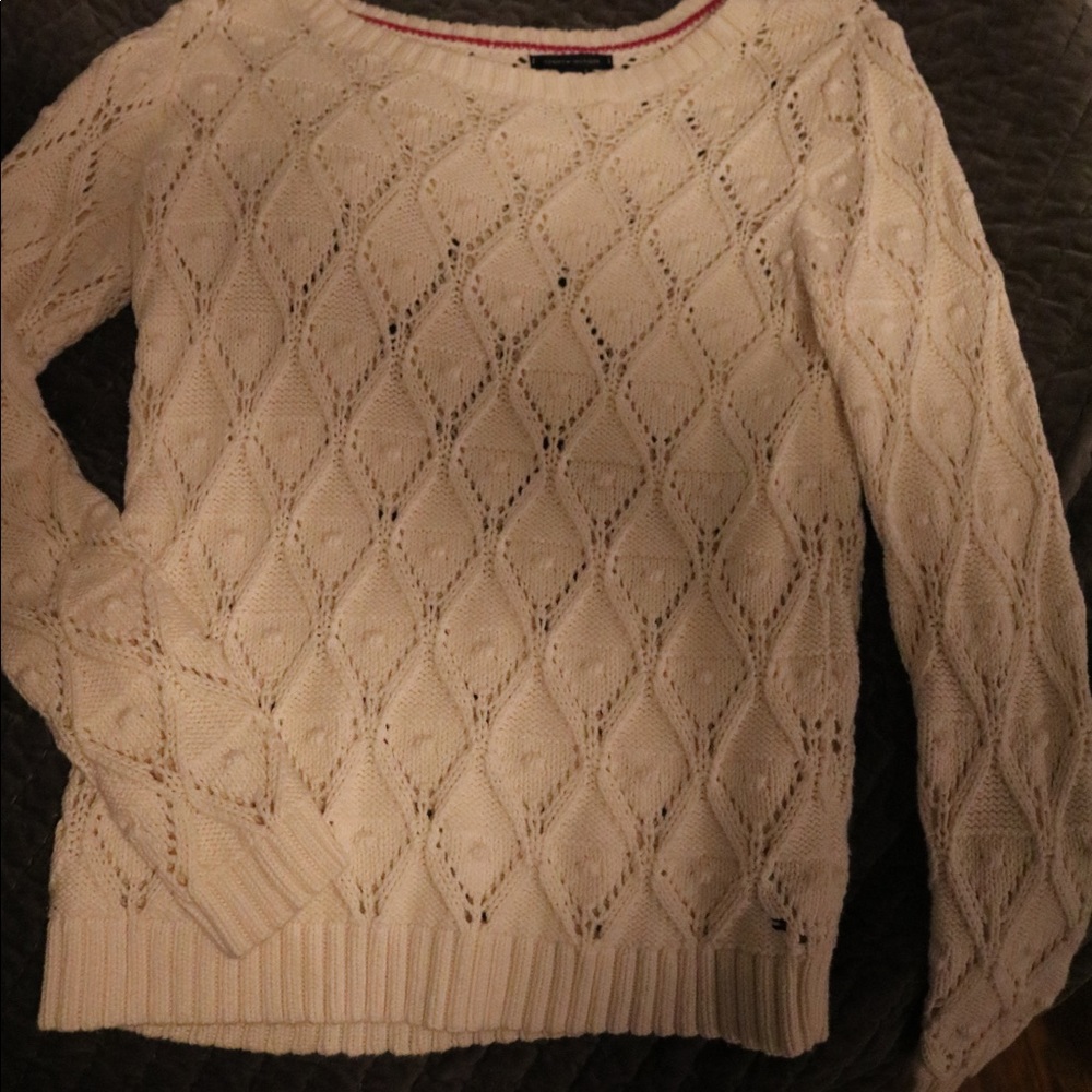 Size medium Tommy Hilfiger sweater